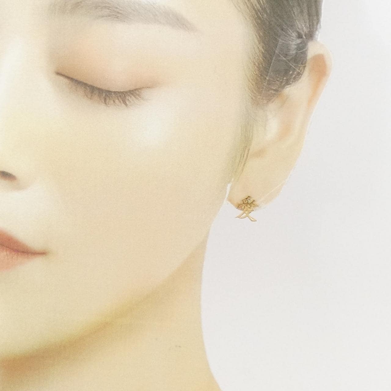 [BRAND NEW] K18YG earrings