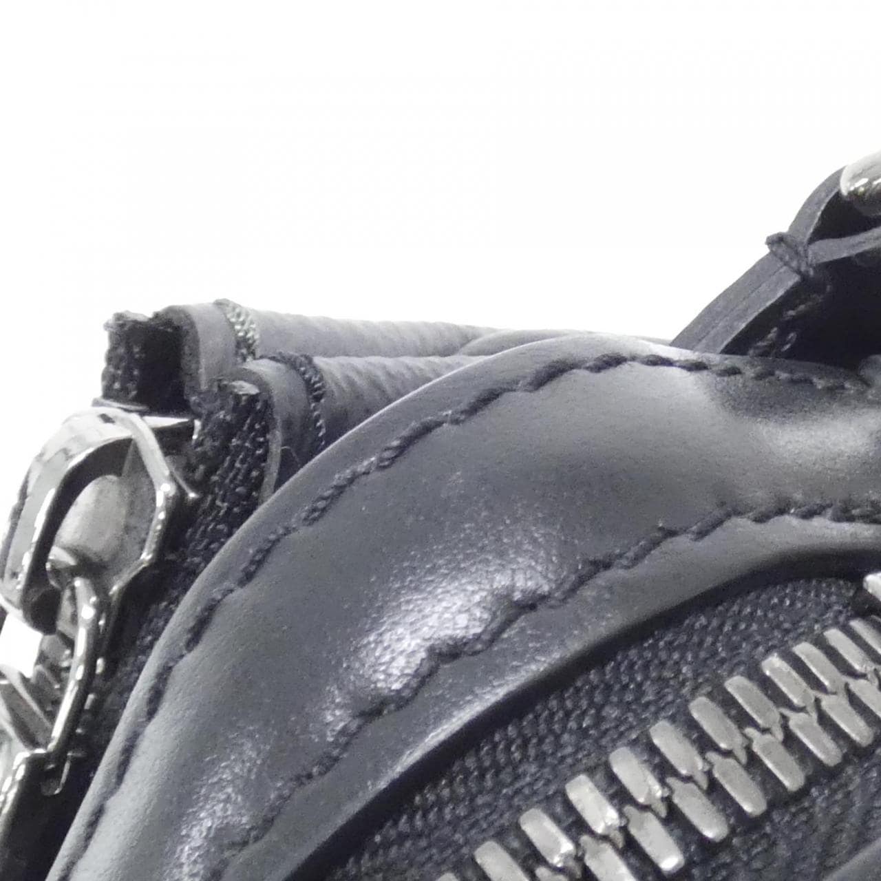 ルイヴィトン モノグラム エクリプス リバース トリオ メッセンジャー M69443 ショルダーバッグ