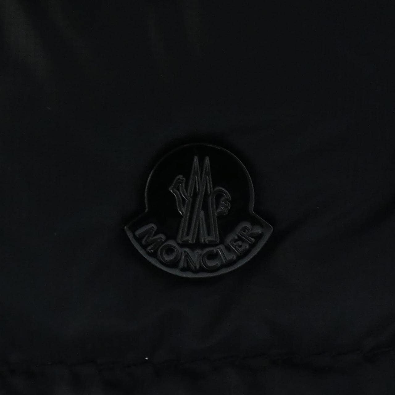 モンクレール MONCLER ダウンジャケット