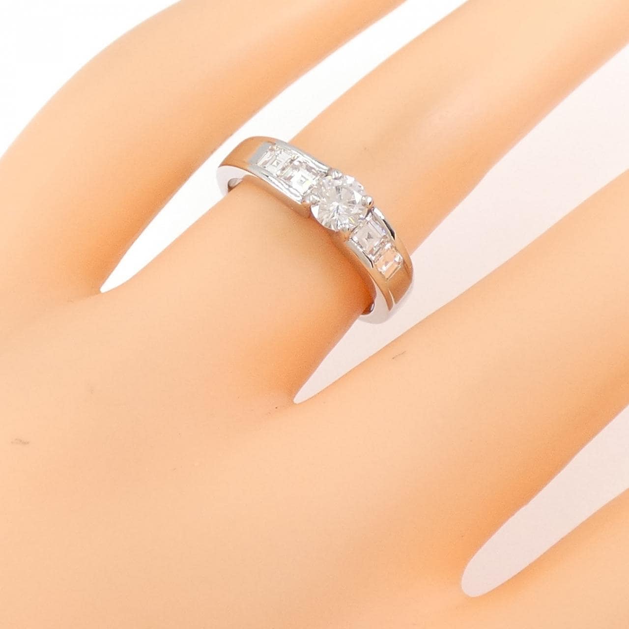 PT ダイヤモンド リング 0.366CT