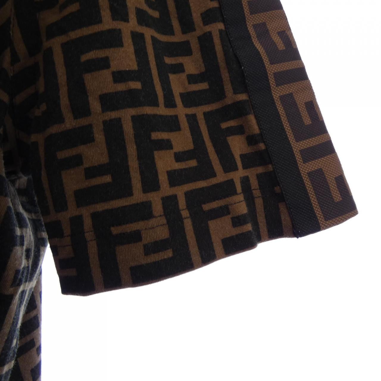 フェンディ FENDI FS7074 A5HL Tシャツ