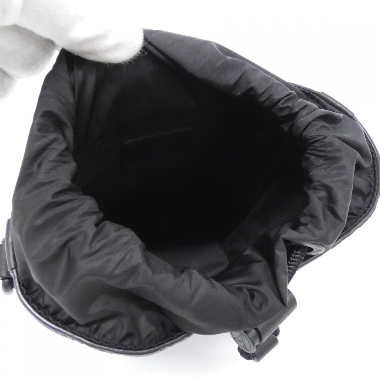 ルイヴィトン モノグラム シャドウ ノエ スリング M82248 ショルダーバッグ