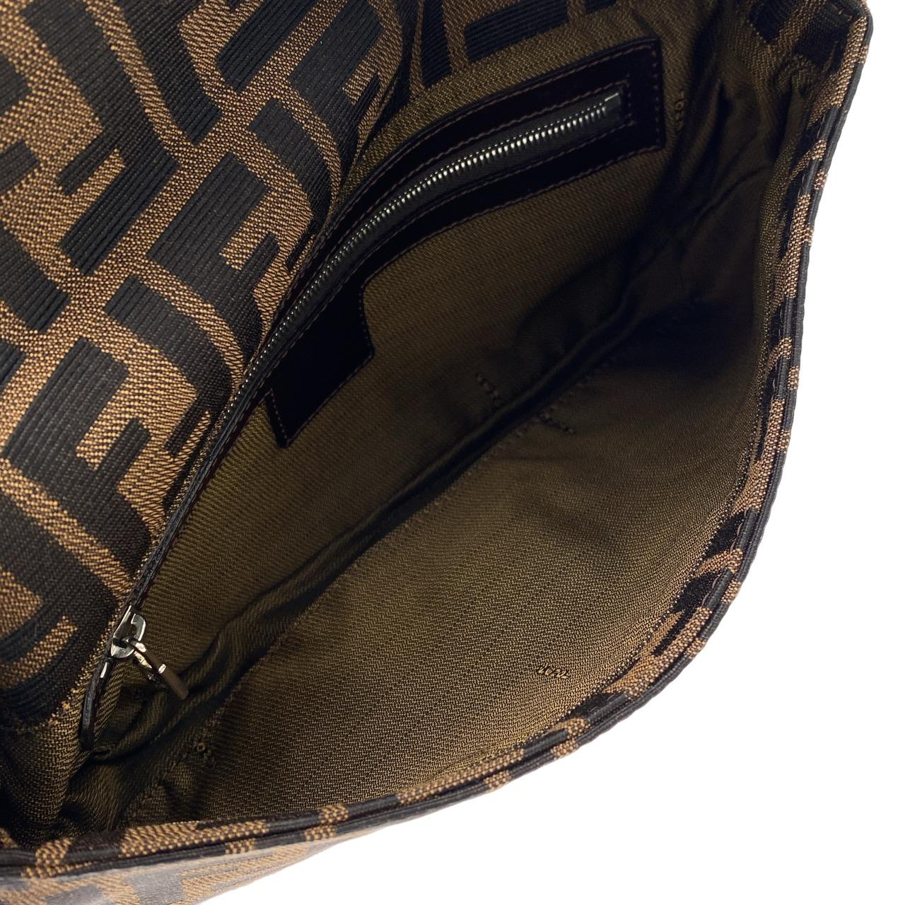 【ヴィンテージ】フェンディ バゲット 26424 ショルダーバッグ