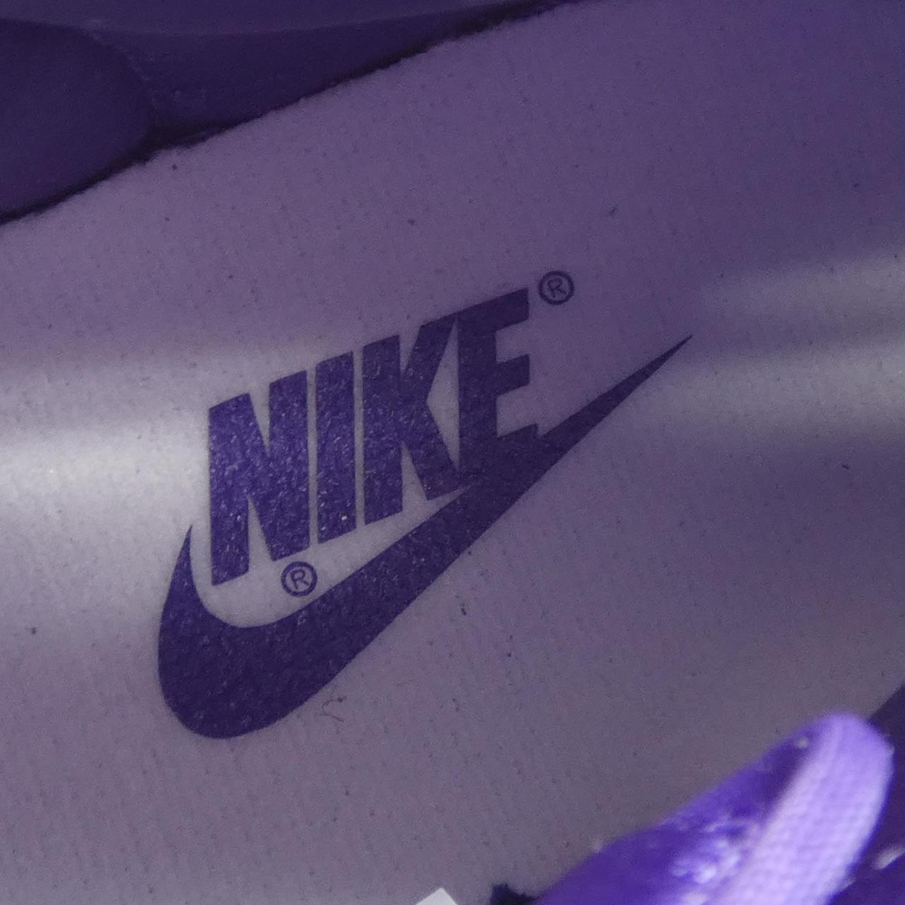 ナイキ NIKE スニーカー