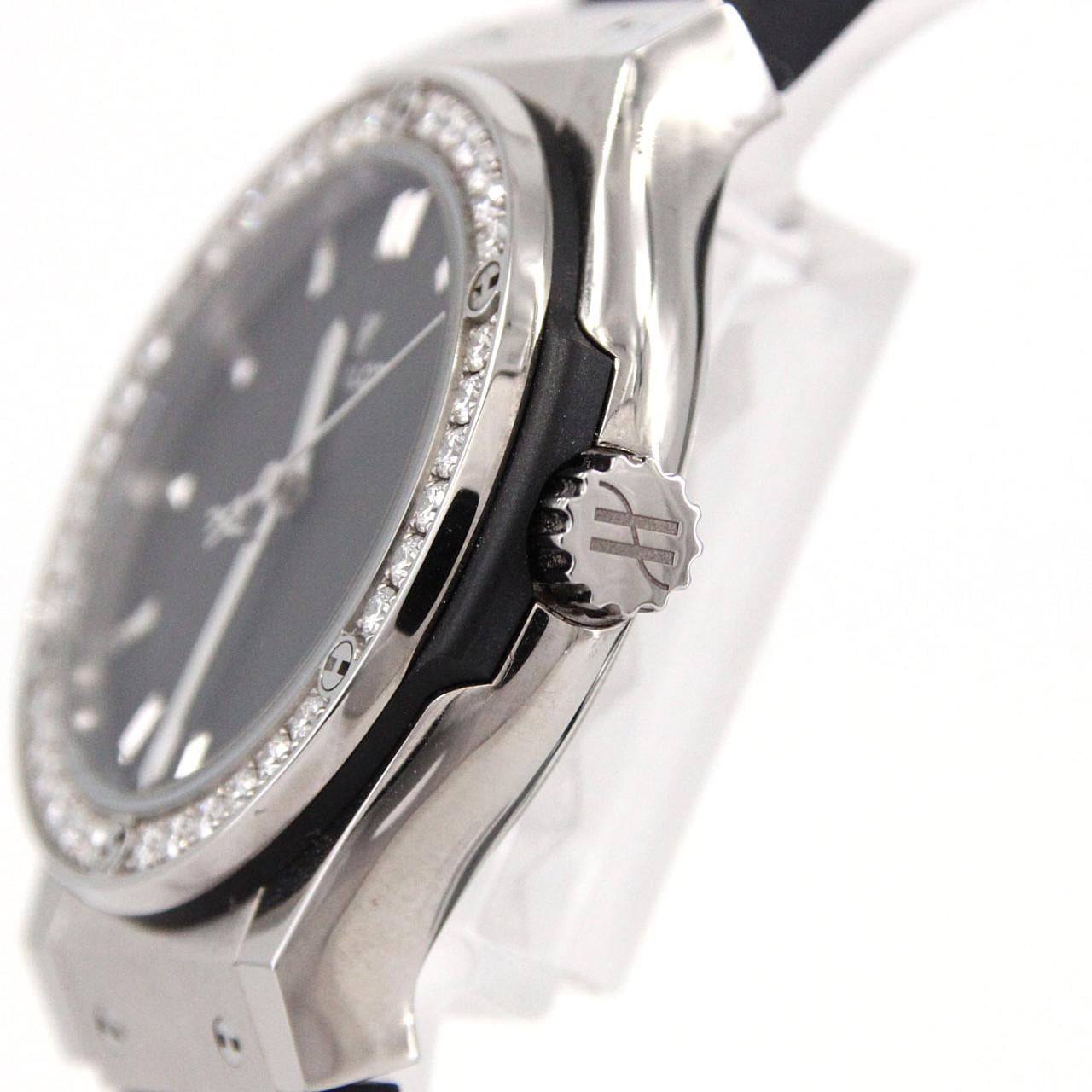 ウブロ クラシックフュージョンチタニウムダイヤモンド 581.NX.1171.RX.1104 TI クォーツ