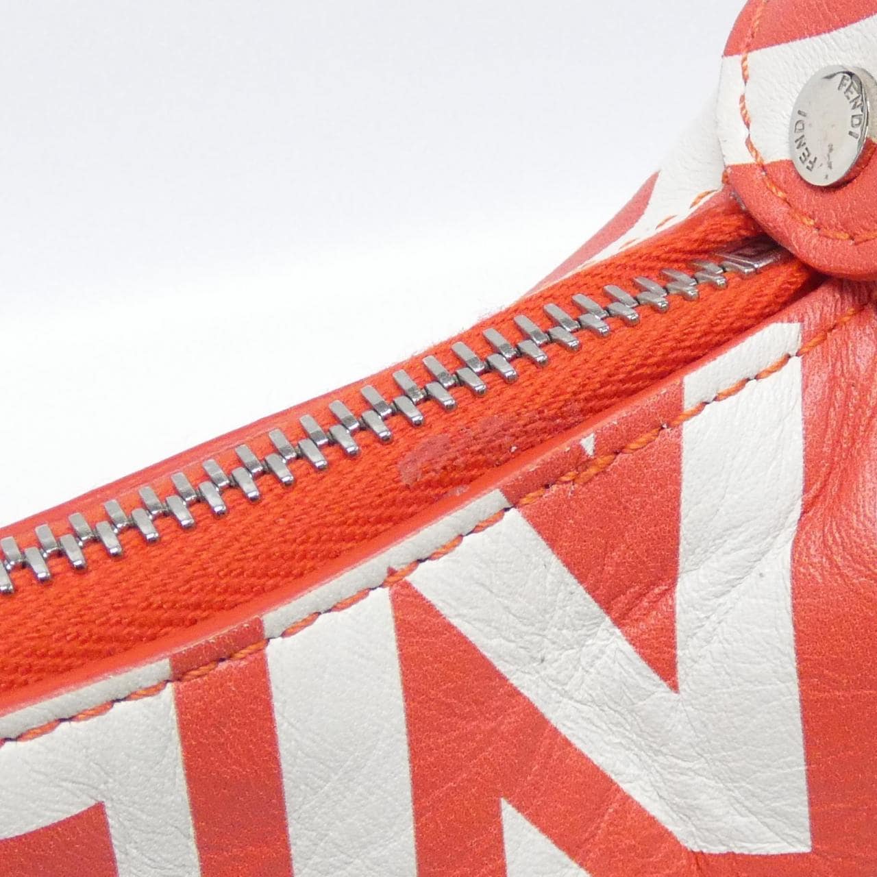 フェンディ フェンディ グラフィ ナノ 7AS089 AMWF バッグ