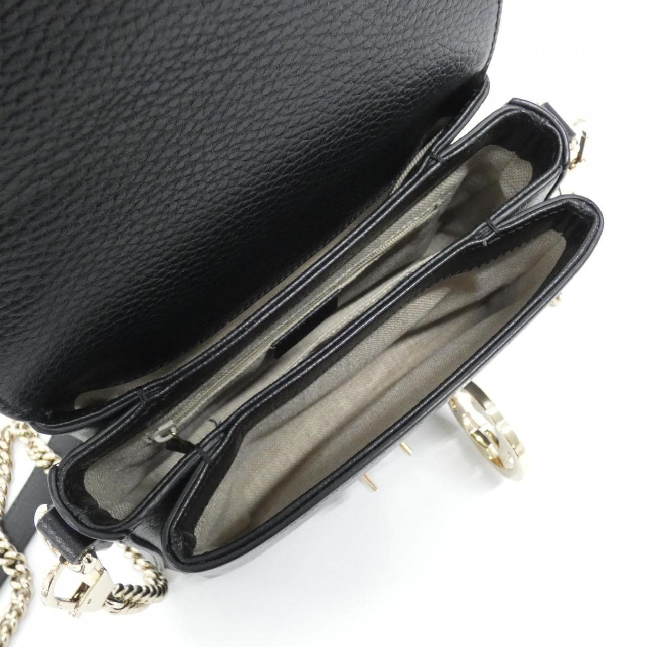 グッチ 607720 CAO0G ショルダーバッグ