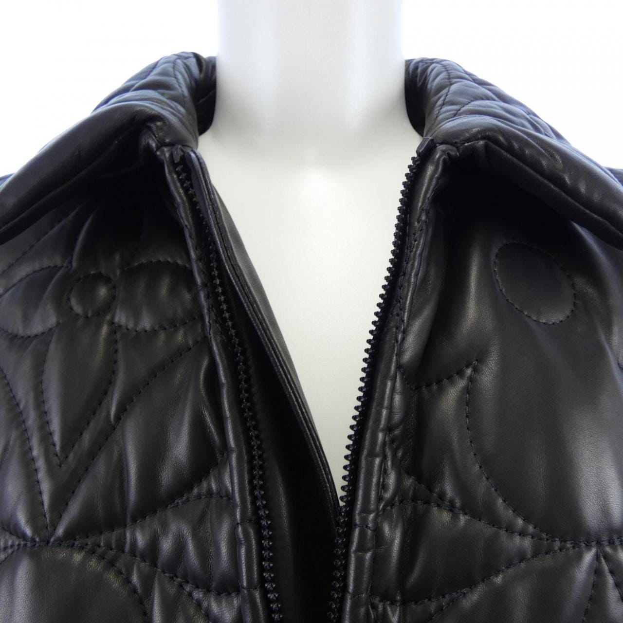 ルイヴィトン LOUIS VUITTON HLL55EET7 レザージャケット