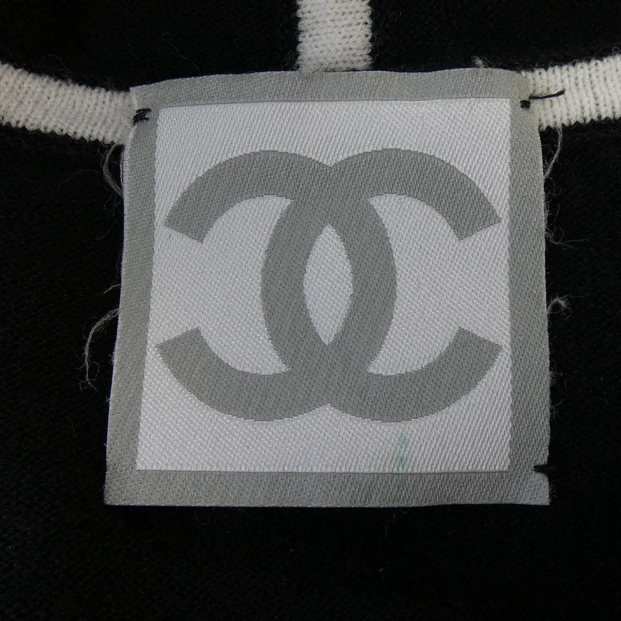 【ヴィンテージ】シャネル CHANEL P24082V01651 04A パーカー
