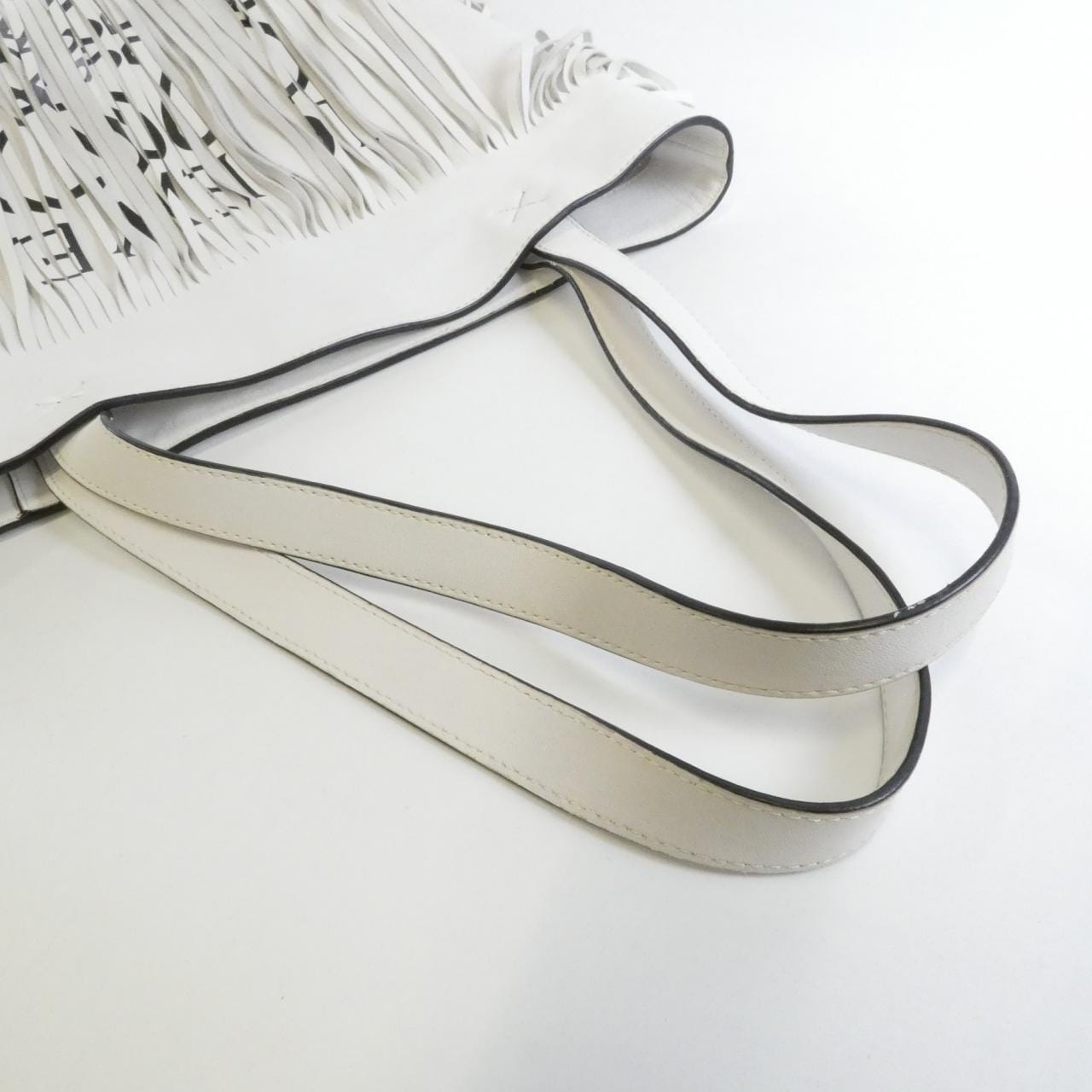 ロエベ バーティカル トート フリンジ パウラ バッグ 321 82 R72 バッグ