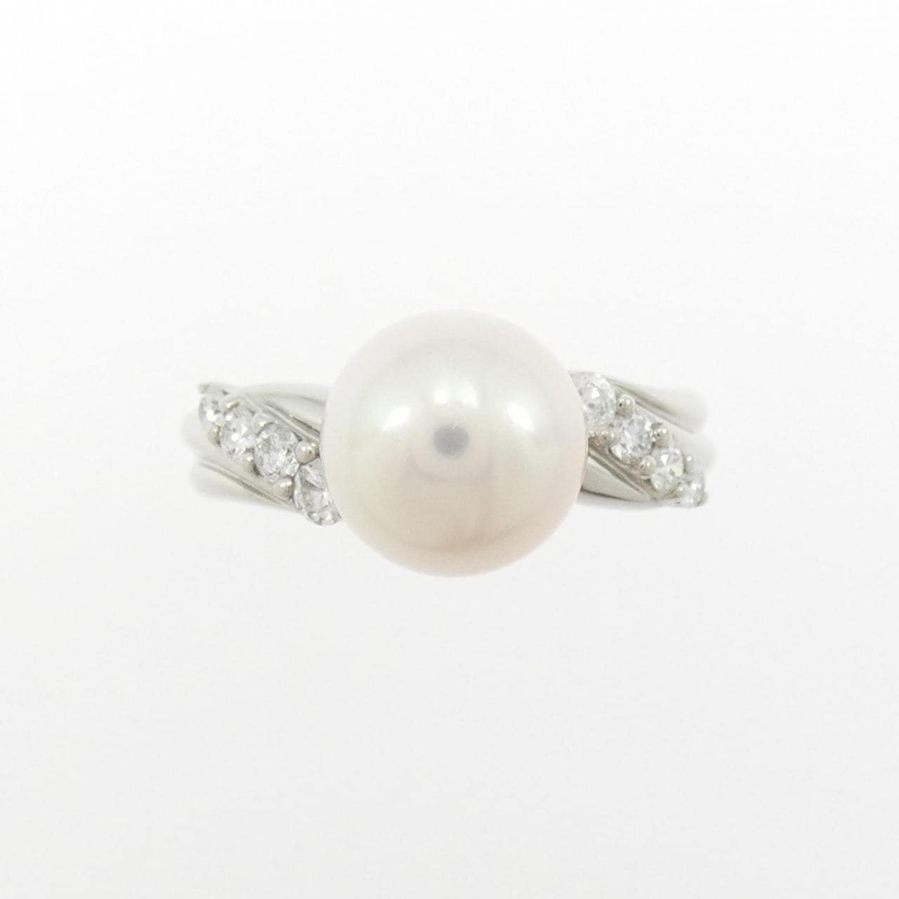 PT900 Akoya珍珠戒指 8.5 毫米