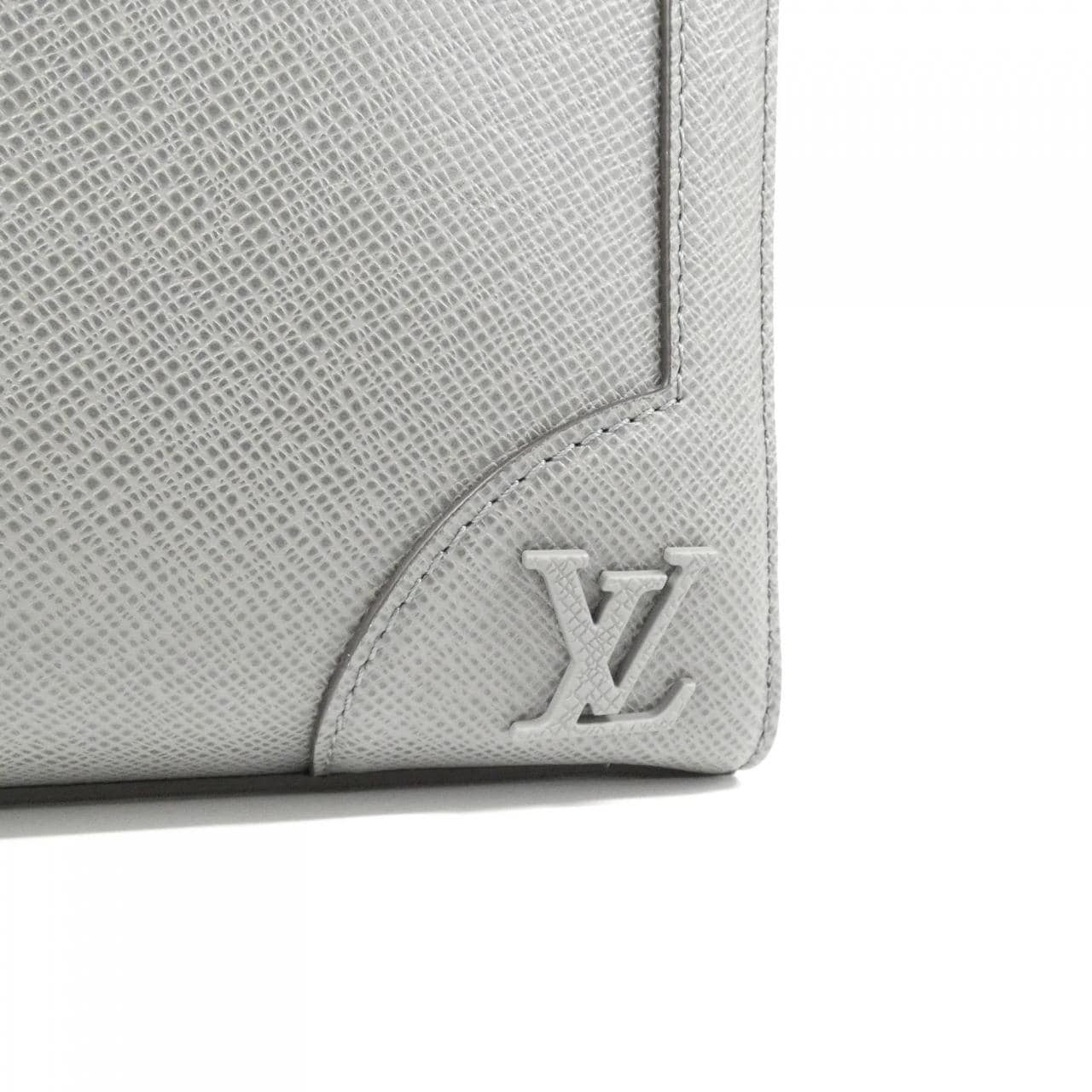 LOUIS VUITTON Taiga 超薄公文包 M30856 包