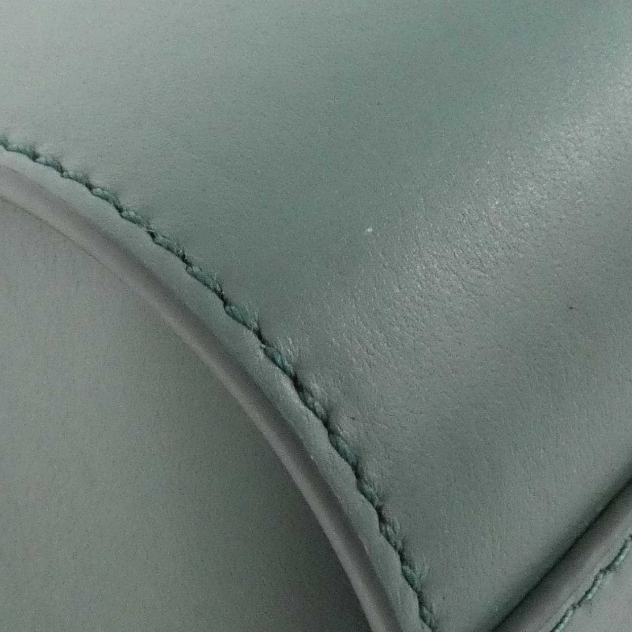 Loewe Hammock短款Octopus 肩背包 A538H13X40