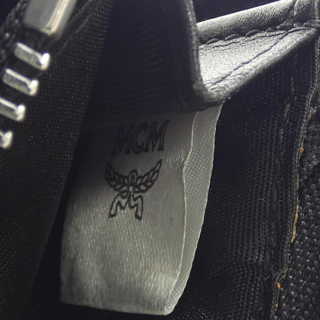 エムシーエム MCM MYLAAVI038BK001 WALLET