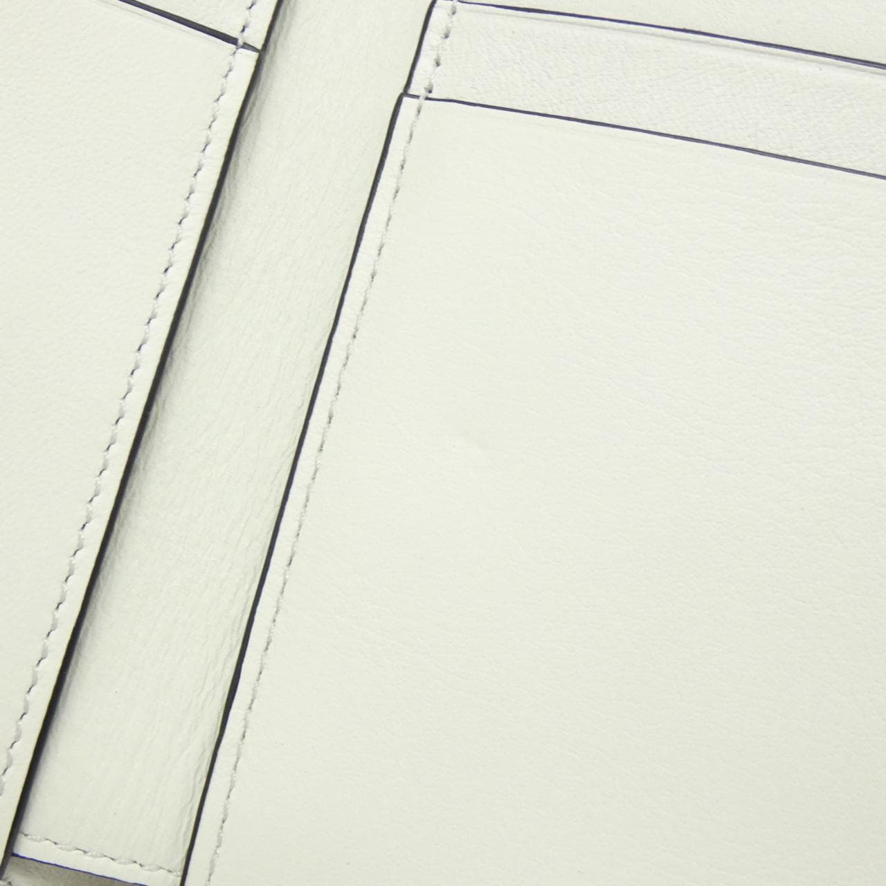 ロエベ C660TR2X03 財布