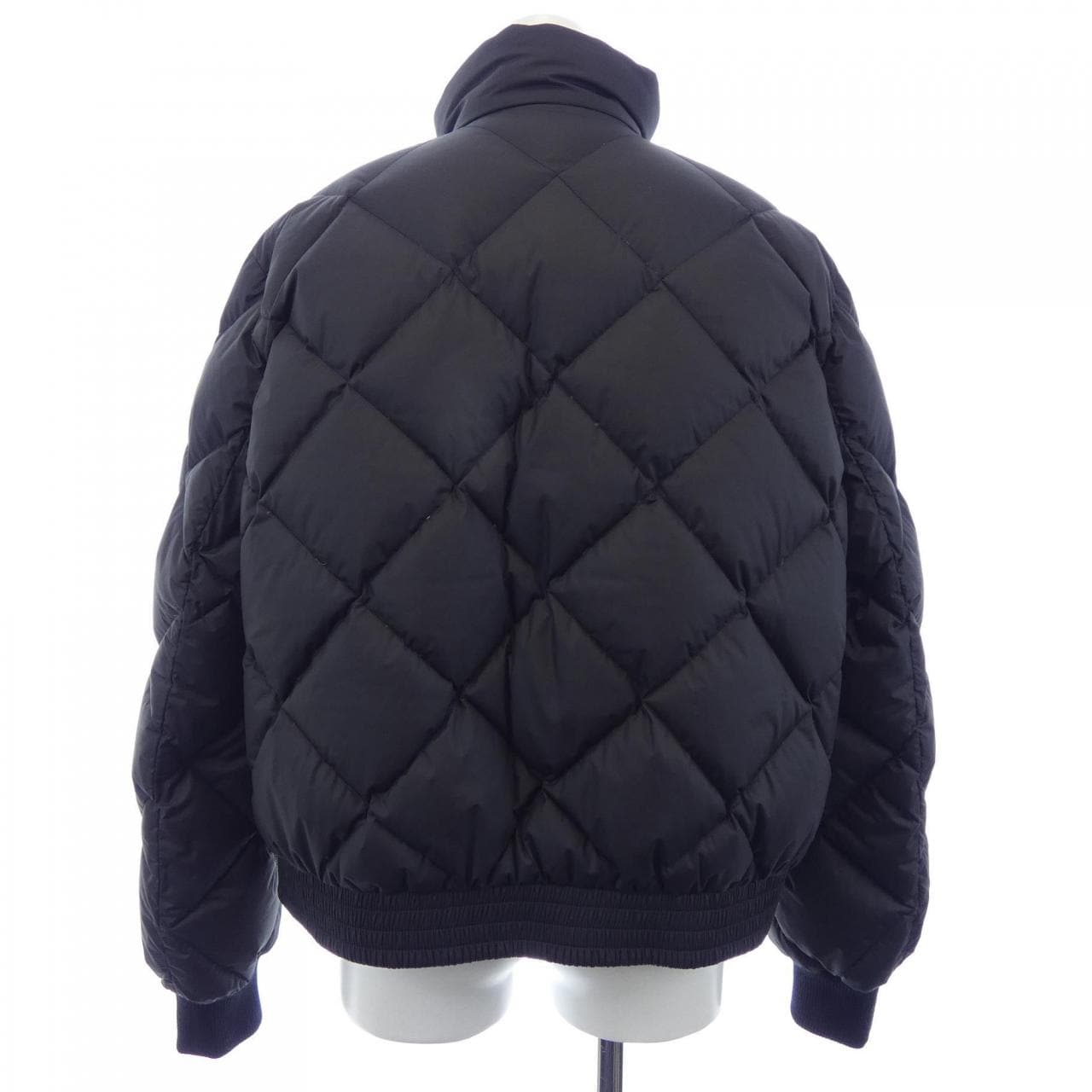 エルメス HERMES LA PROMENADE DU MATIN 2H0159D4 ダウンジャケット