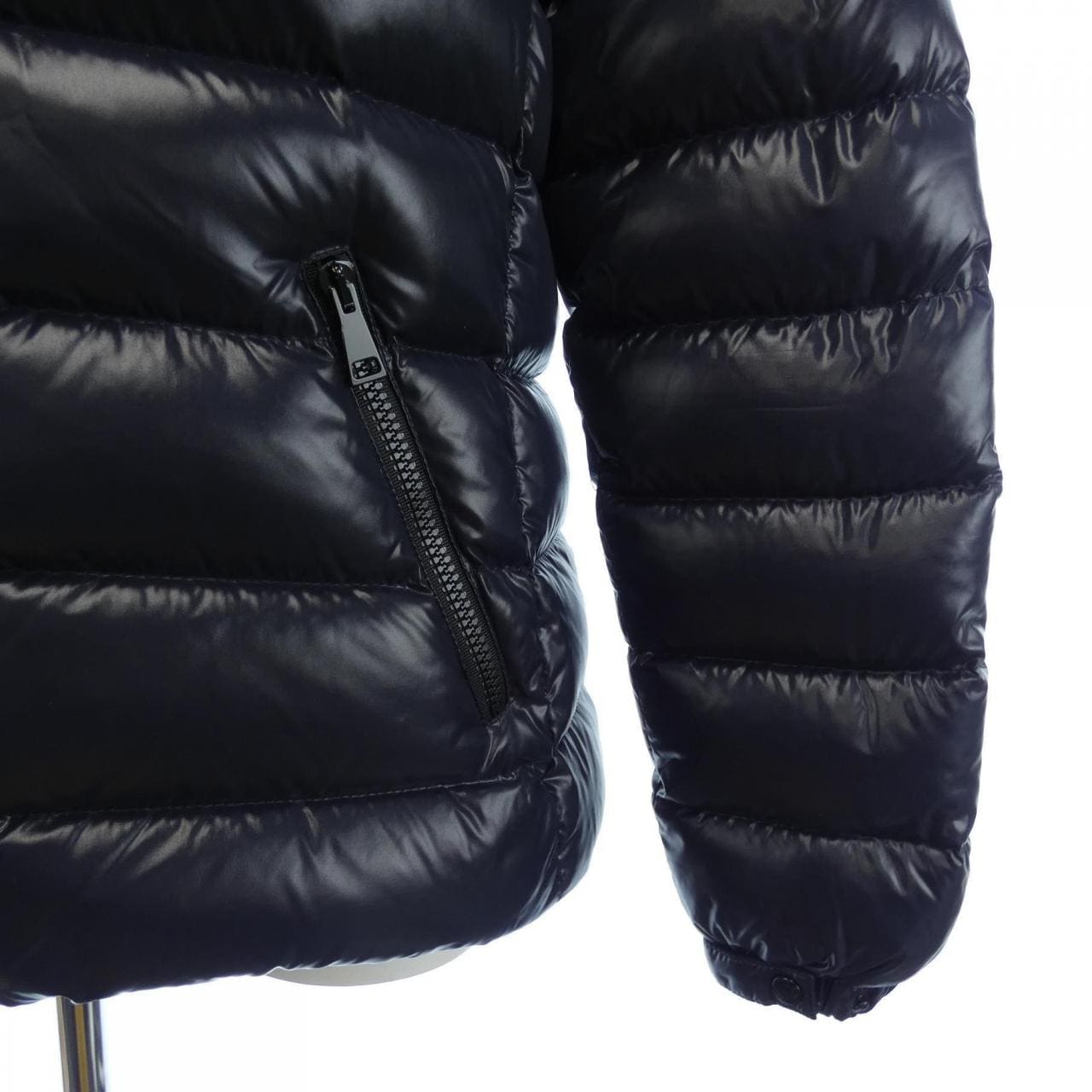 モンクレール MONCLER ダウンジャケット
