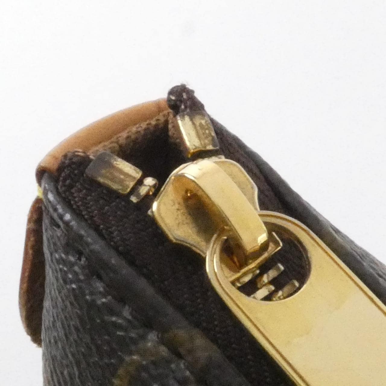ルイヴィトン モノグラム トータリー PM M56688 バッグ