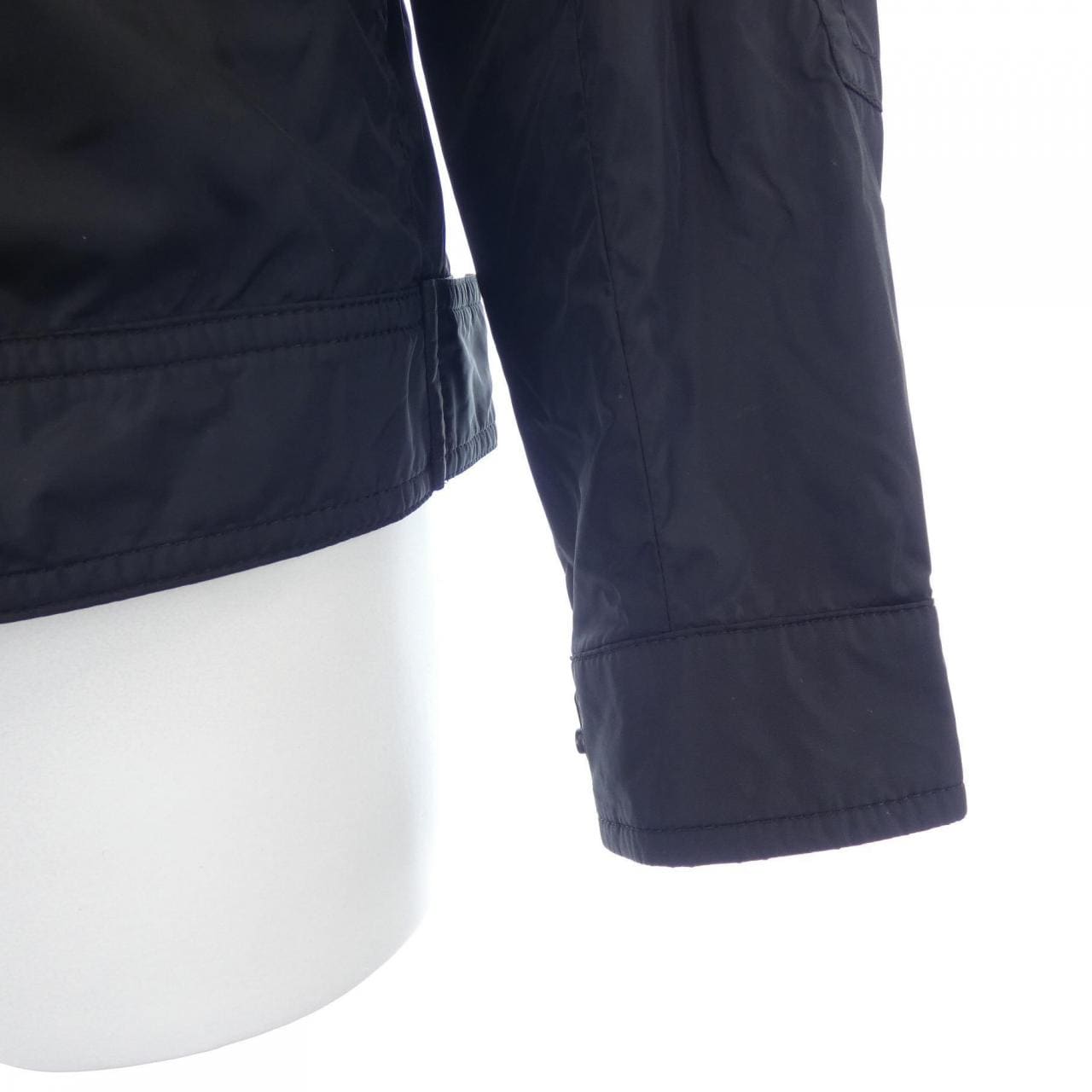 モンクレール MONCLER LEVENS ジャケット