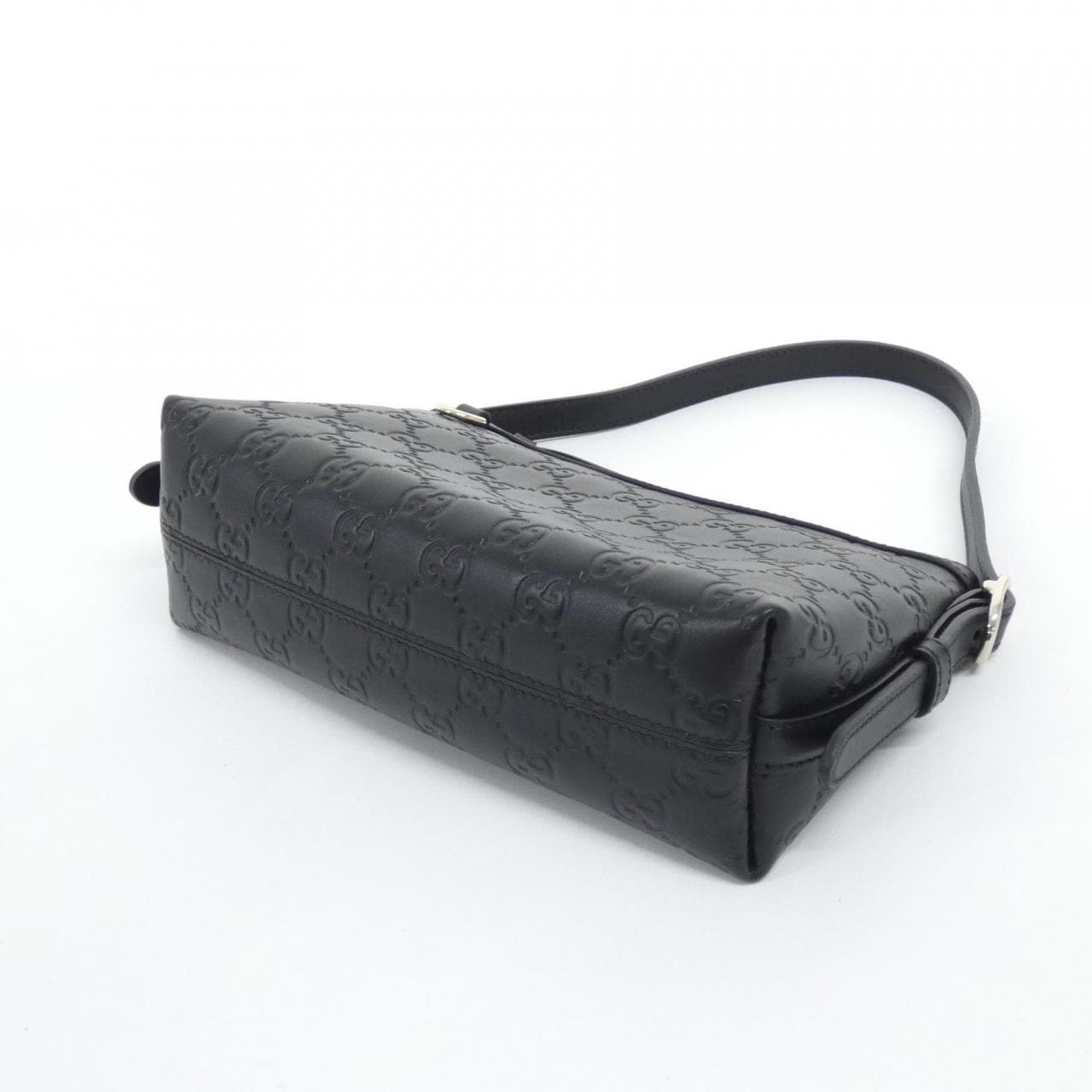 グッチ GG EMBLEM 847450 AAFDV ショルダーバッグ