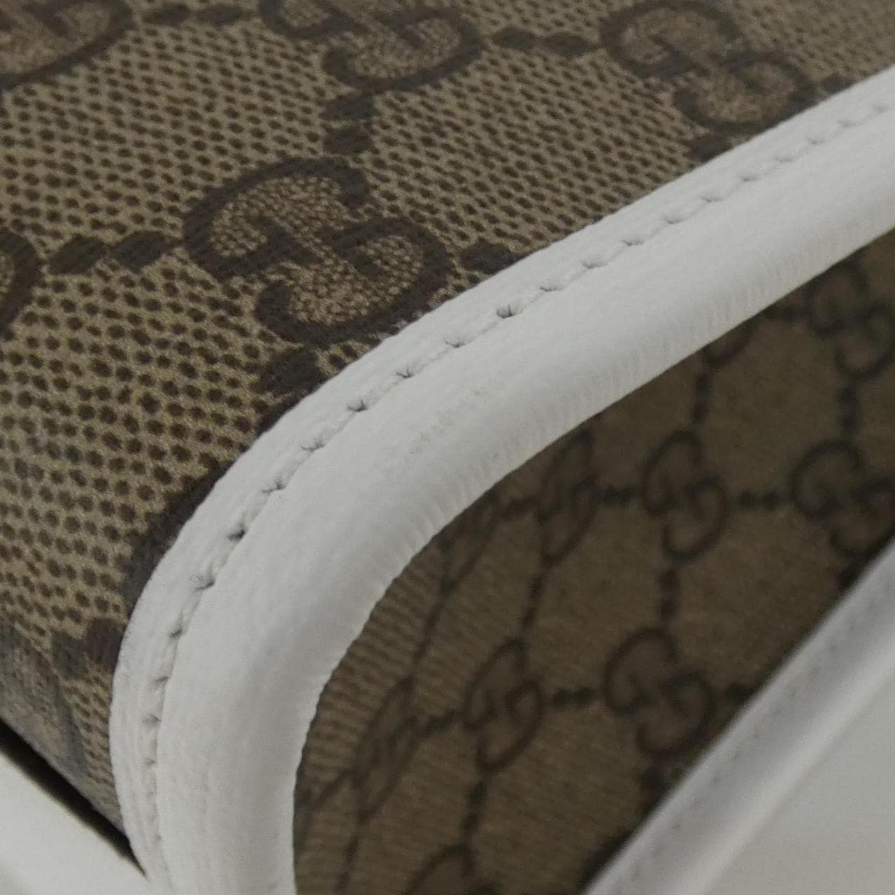 グッチ CHILDRENS 605614 FAEGT バッグ