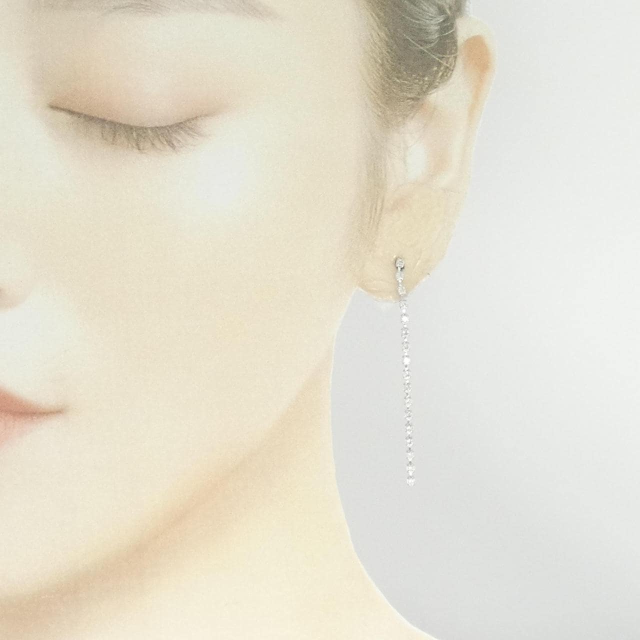 K18WG ダイヤモンド ピアス 0.70CT