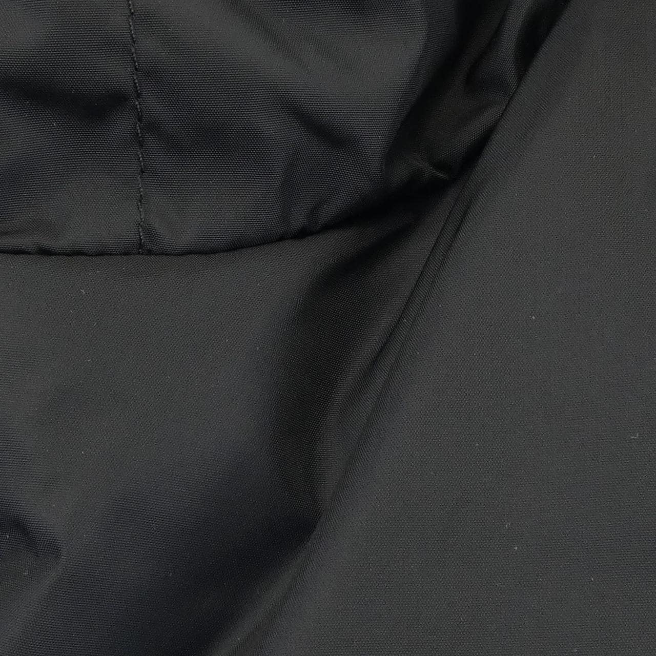 モンクレール MONCLER ダウンジャケット