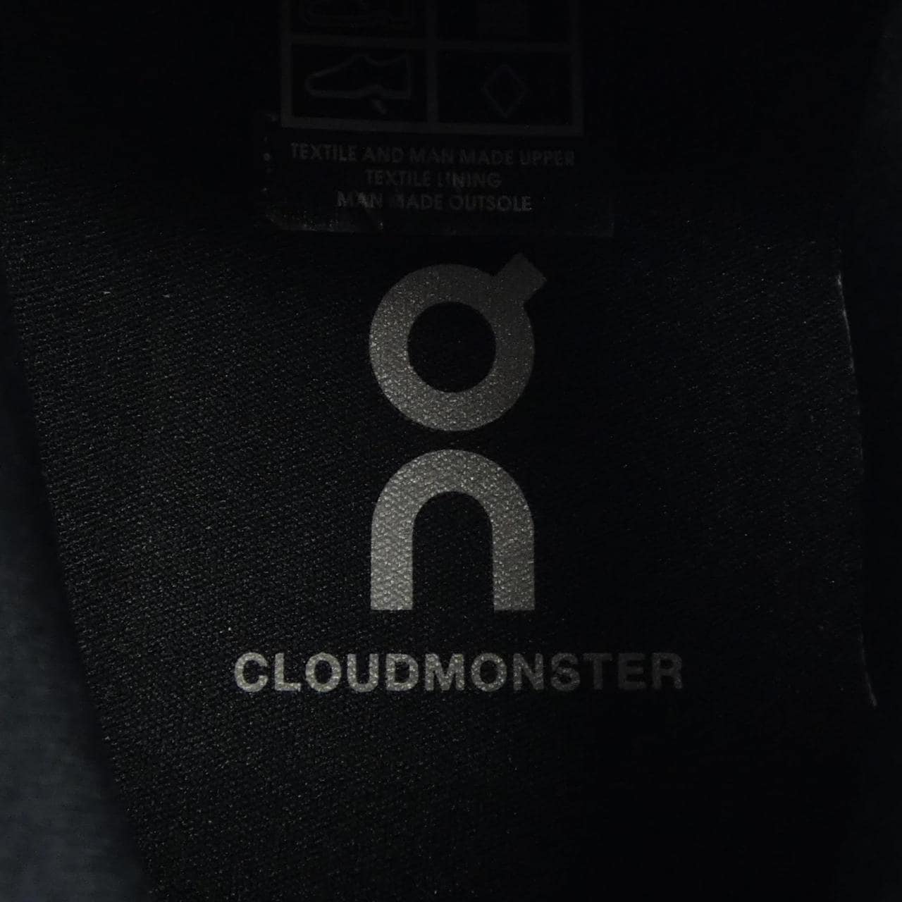 オン On ONCモンスター　2BL3420 スニーカー