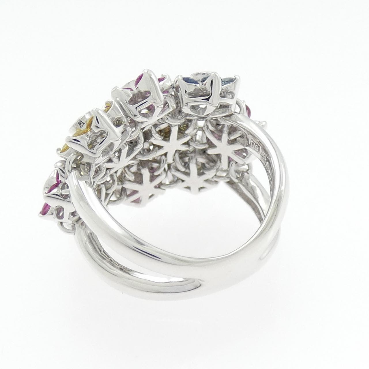 K18WG フラワー サファイヤ リング 1.95CT