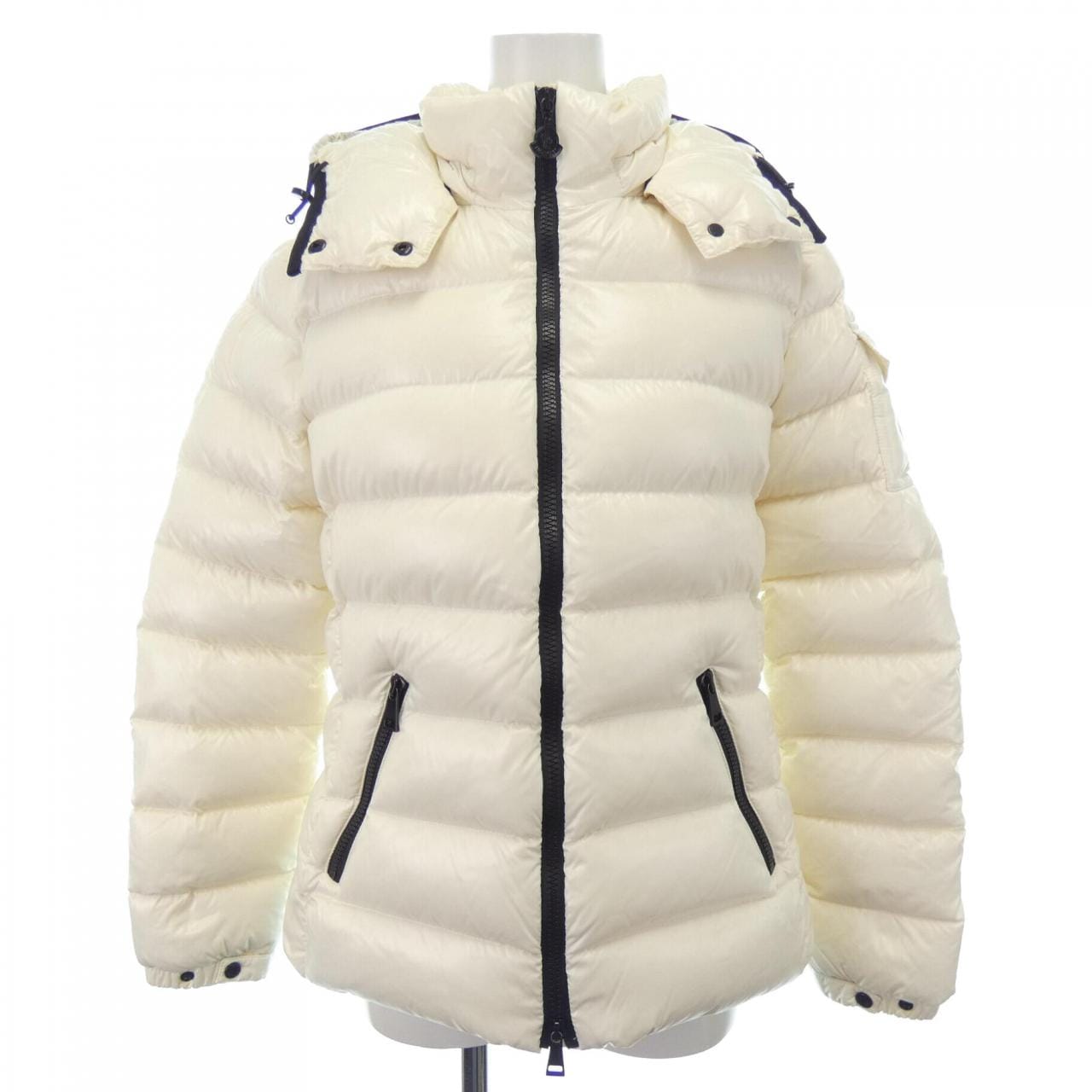 モンクレール MONCLER ダウンジャケット