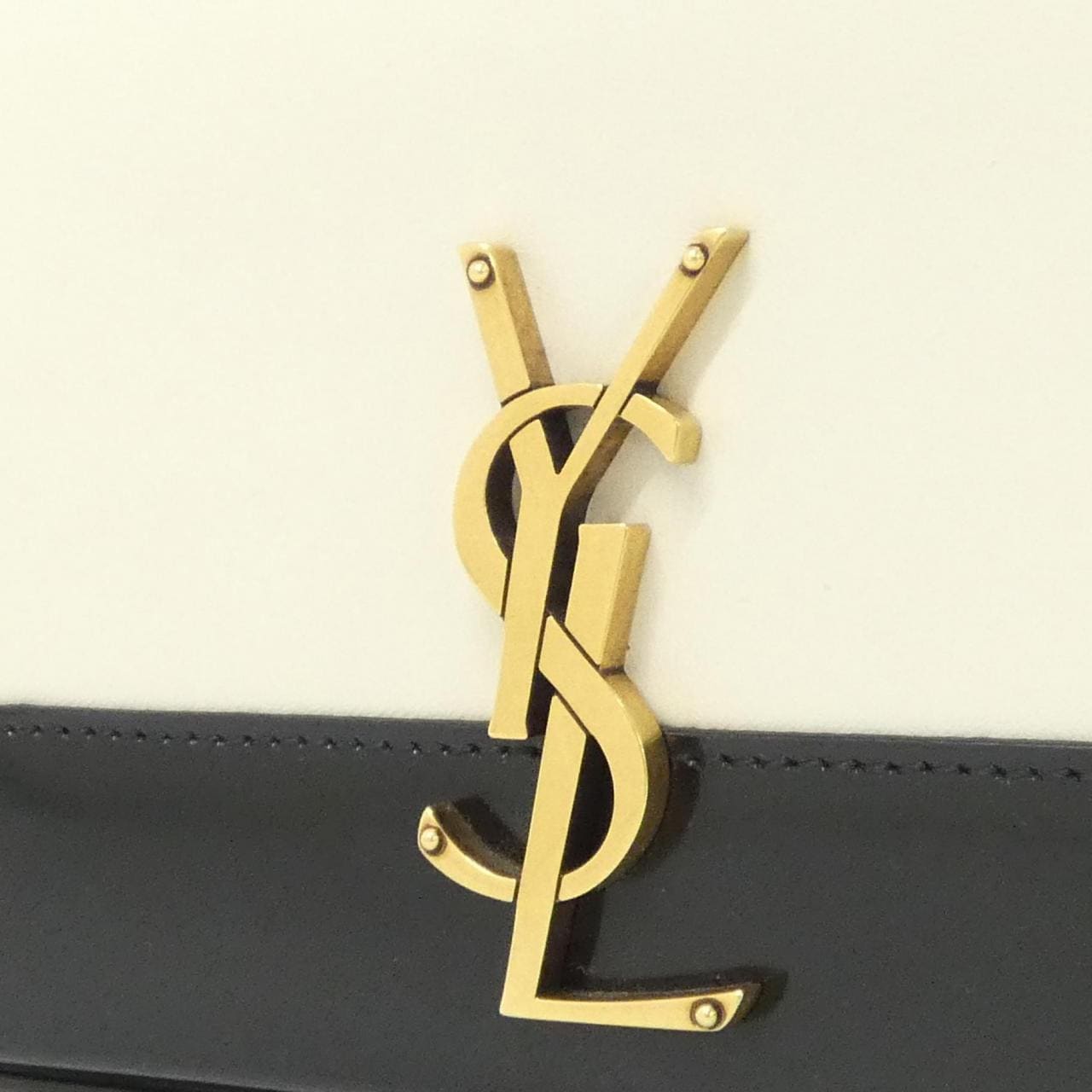 【新品】サンローラン ケイト 742580 AAB4D ショルダーバッグ