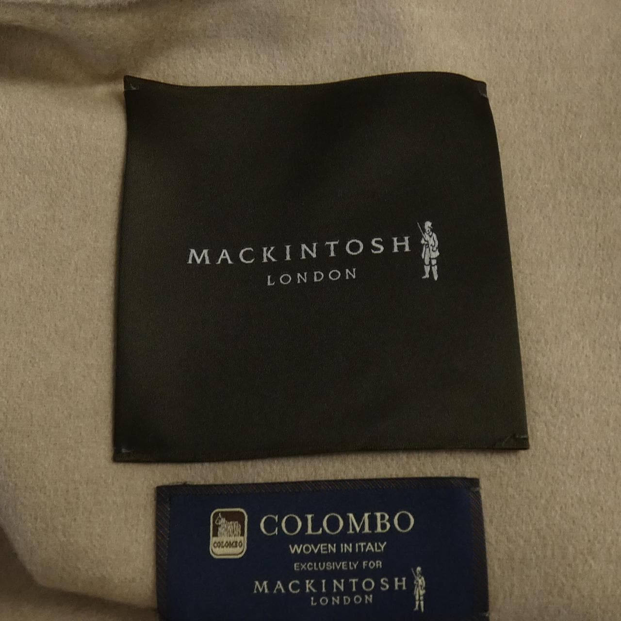 Macintosh伦敦MACKINTOSH LONDON Cape