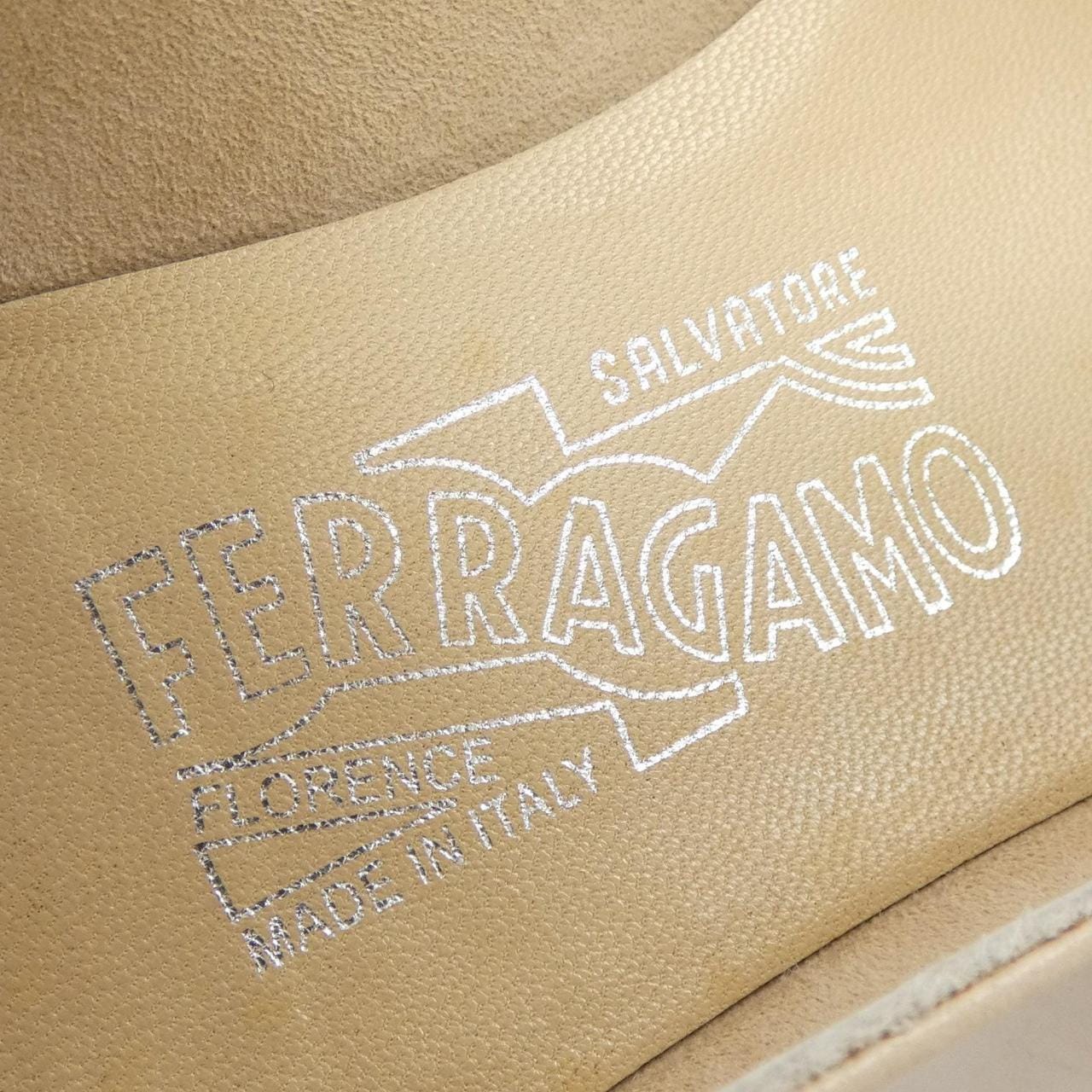 サルヴァトーレフェラガモ SALVATORE FERRAGAMO パンプス