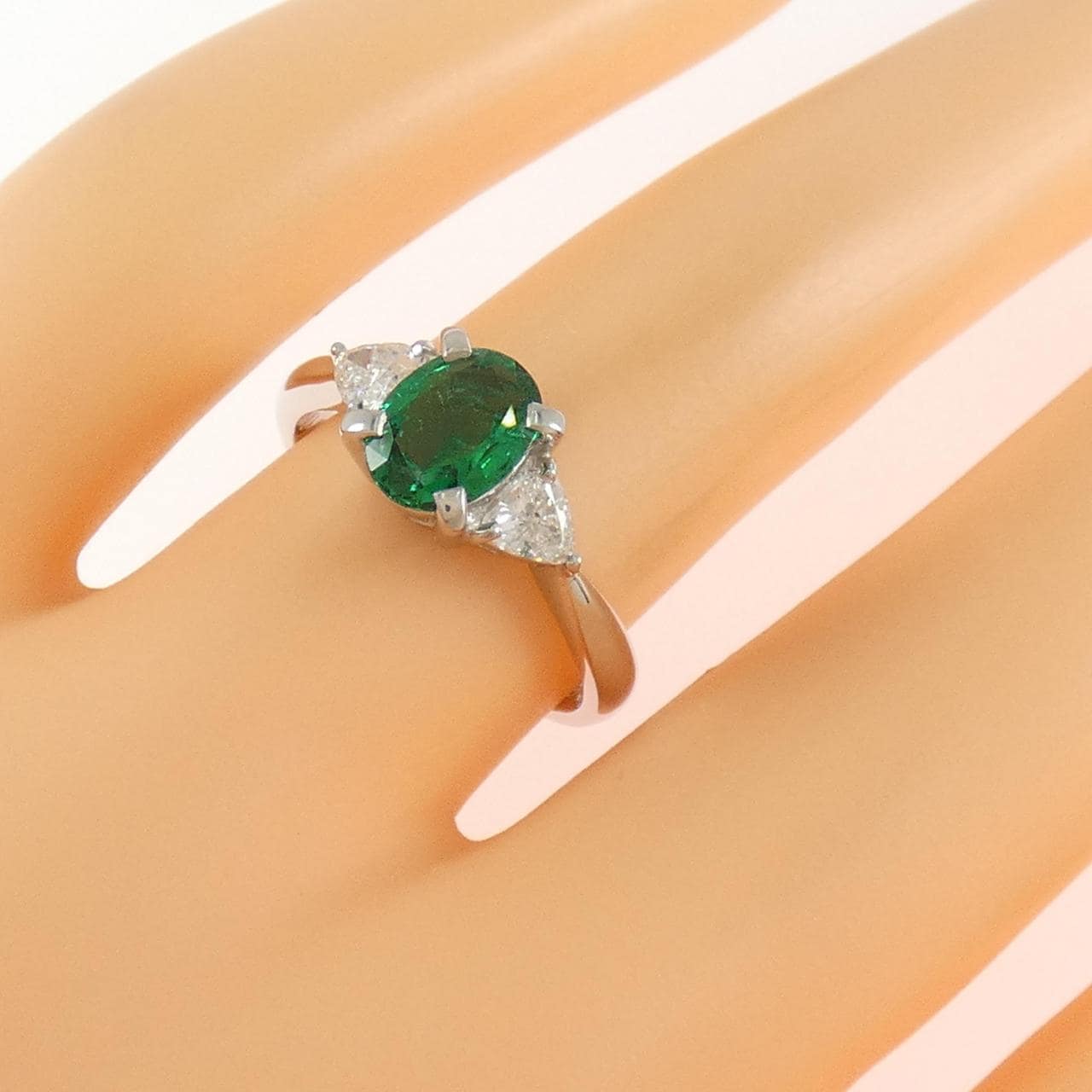 PT900 エメラルド リング 0.83CT