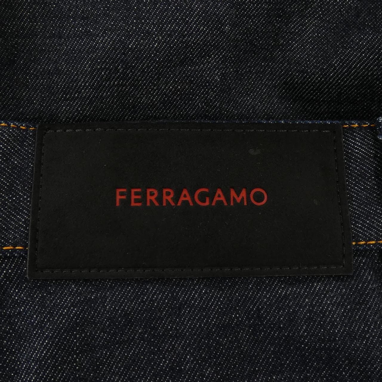 フェラガモ FERRAGAMO ジーンズ