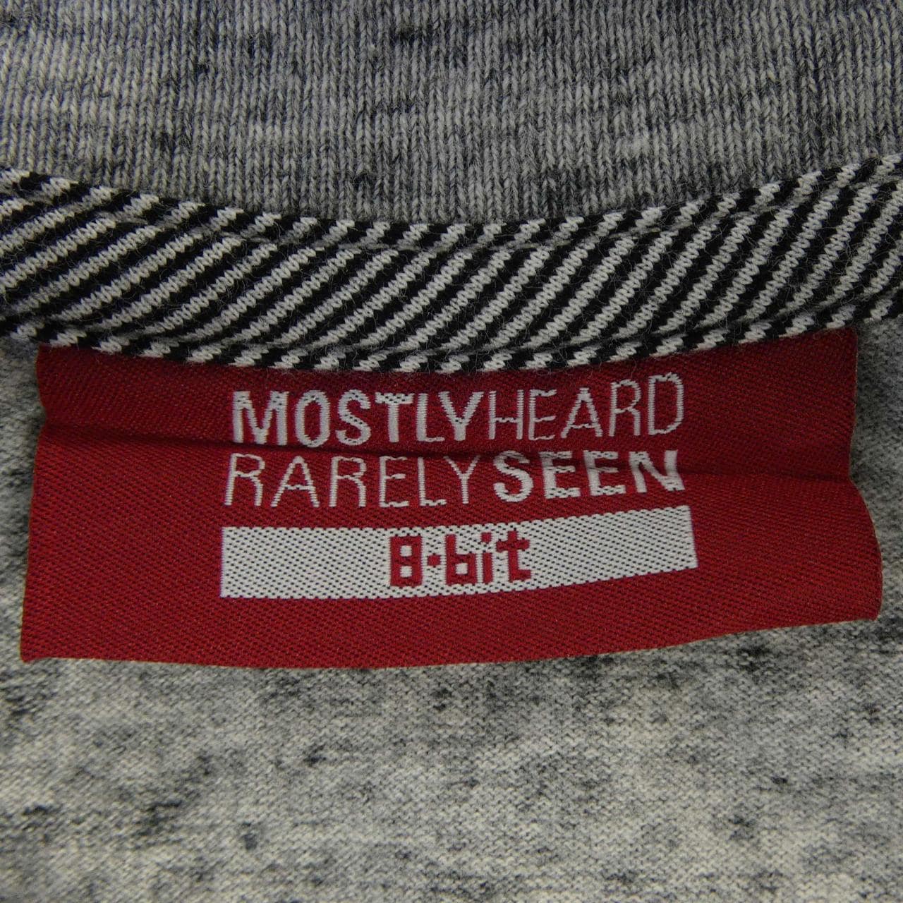 MONSTLYHEARDRARELY Tシャツ