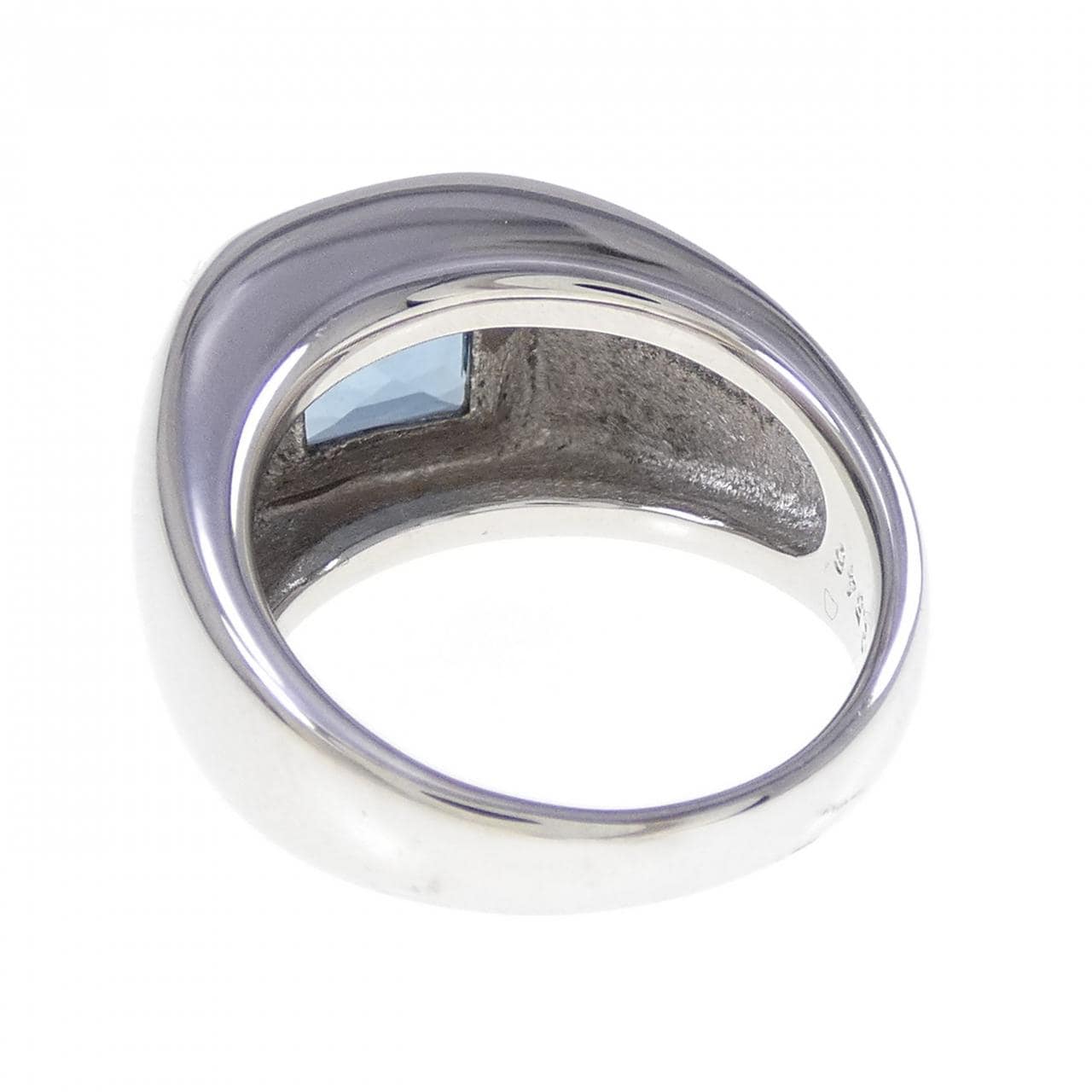 K18WG Blue Topaz Ring 2.546CT