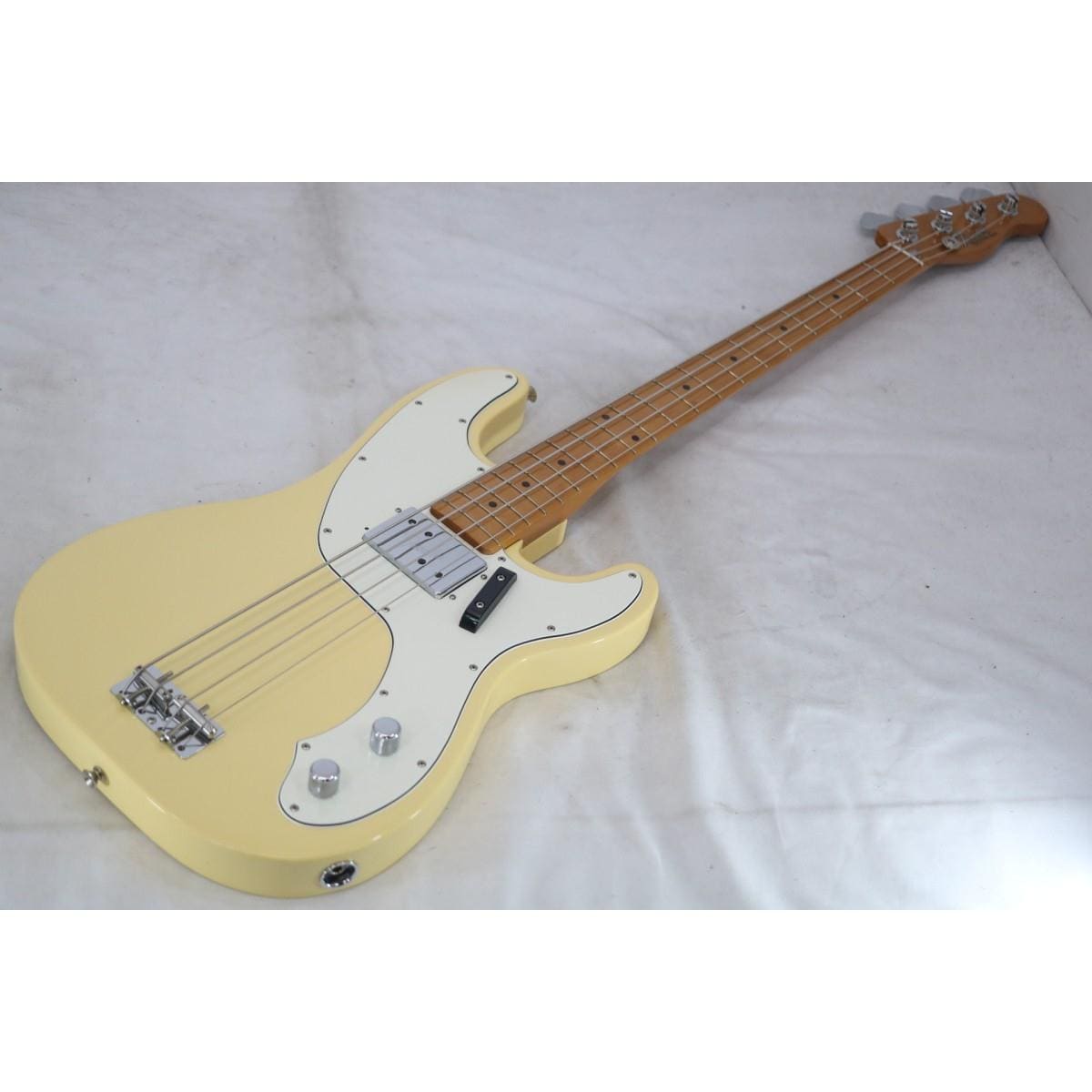 ＦＥＮＤＥＲ　　ＶＩＮＴＥＲＡ　ＩＩ　７０Ｓ　ＴＬ　ＢＡＳＳ