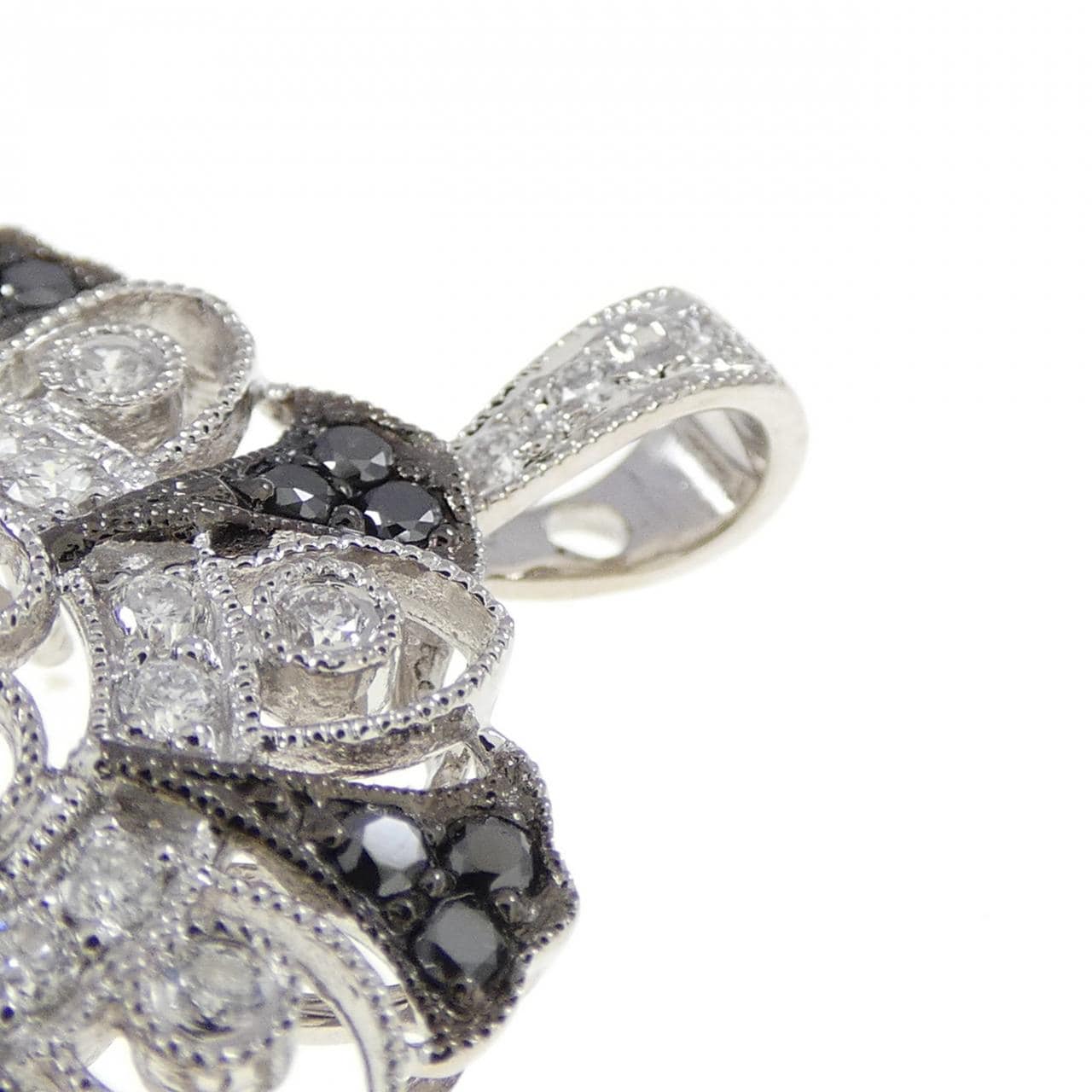 K18WG/K18BG ダイヤモンド ブローチ 0.37CT