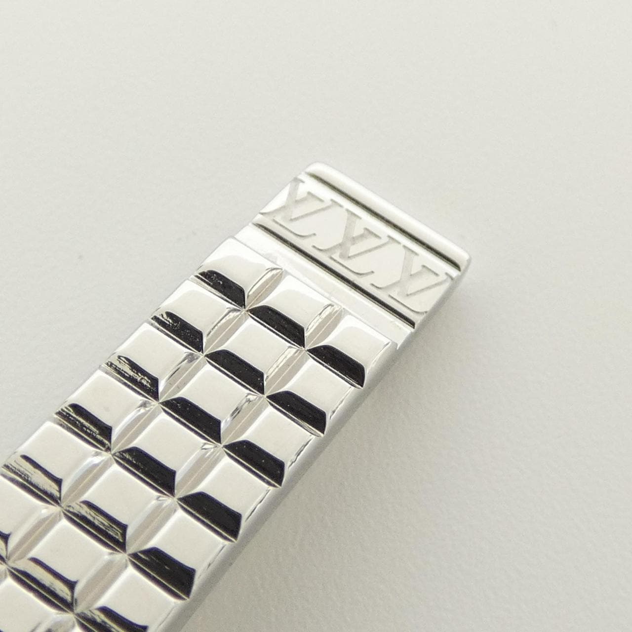 ルイヴィトン LOUIS VUITTON パンス クラヴァット ディジット M65060 TIE PIN