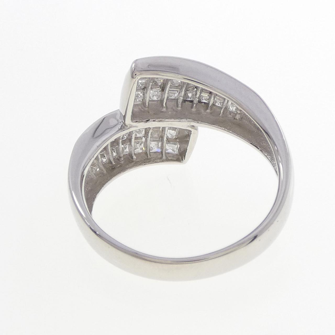 PT900 ダイヤモンド リング 1.00CT