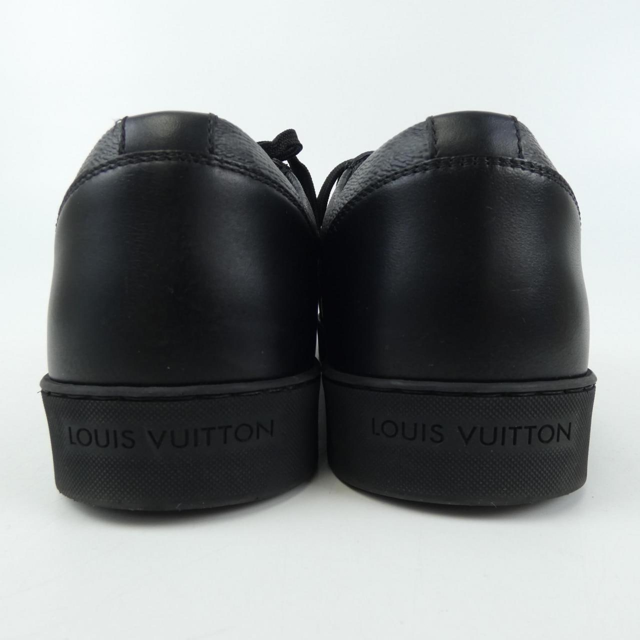 LOUIS LOUIS VUITTON sneakers