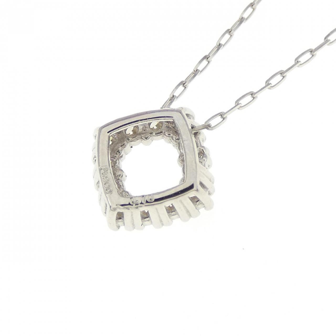 [BRAND NEW] PT Diamond Necklace 0.10CT