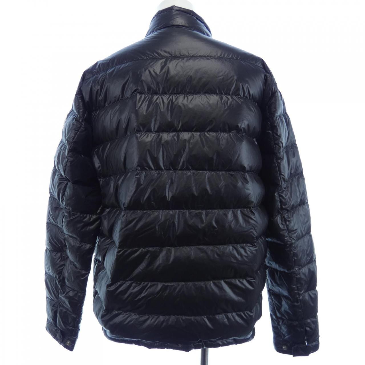 モンクレール MONCLER ダウンジャケット