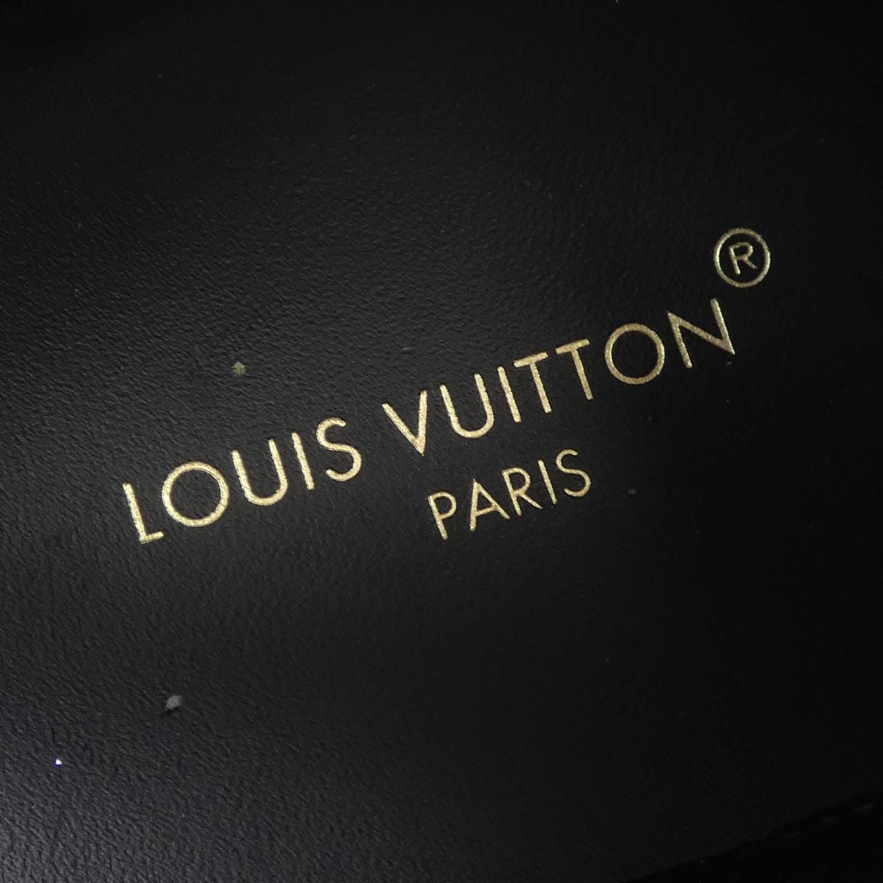 ルイヴィトン LOUIS VUITTON ランアウェイライン スニーカー