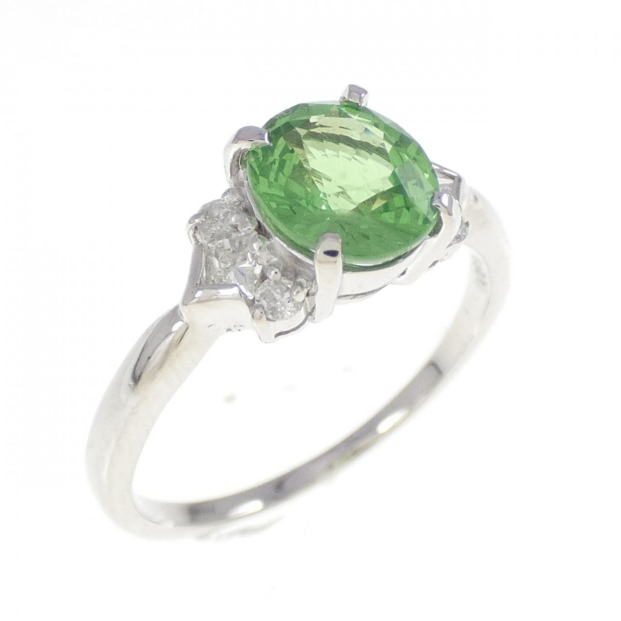 PT900 グリーンガーネット リング 1.44CT