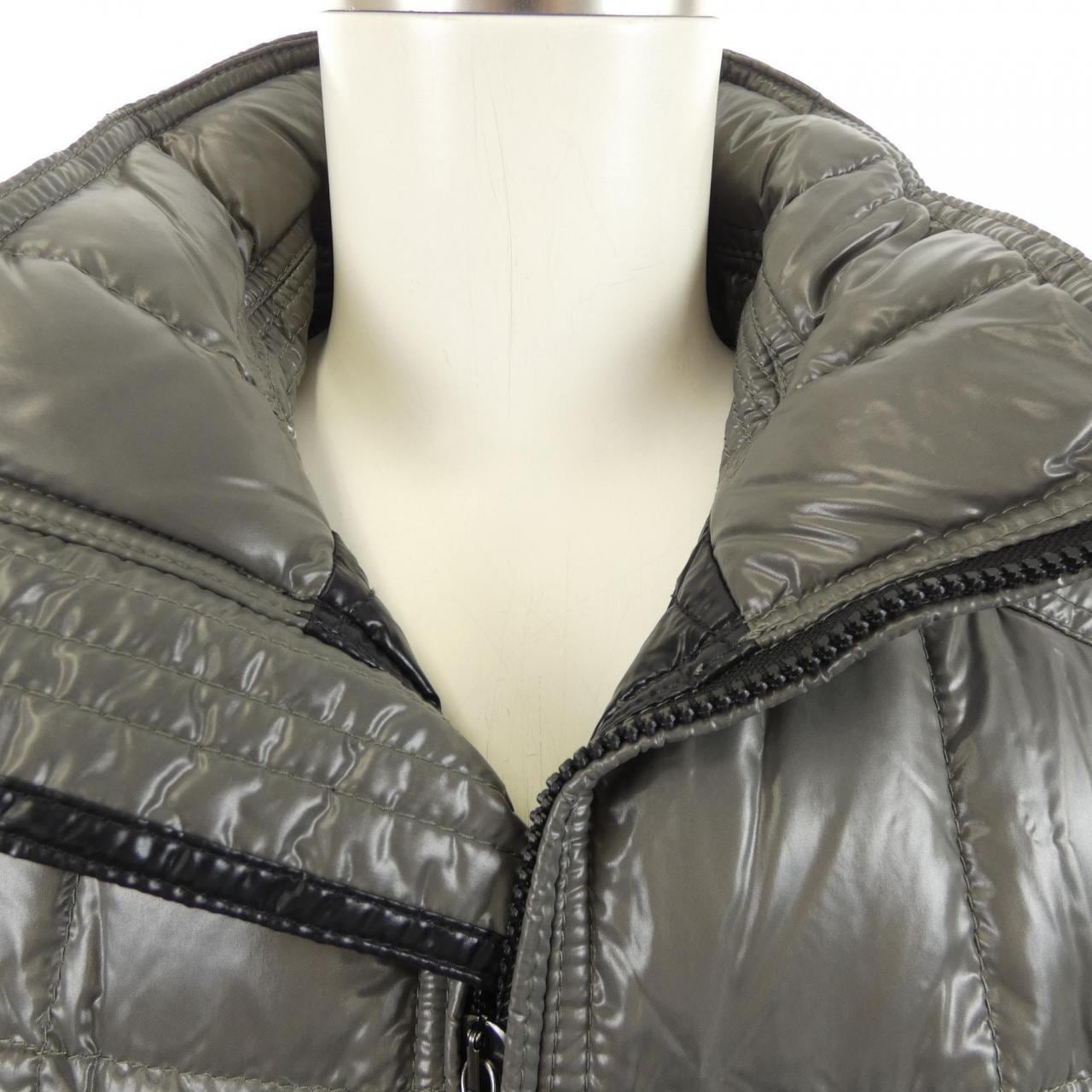 モンクレール MONCLER 41399/50 AUBURN ダウンジャケット