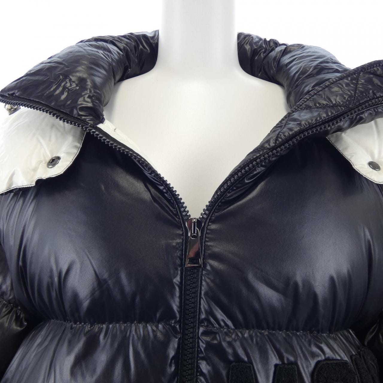 モンクレール MONCLER ダウンジャケット