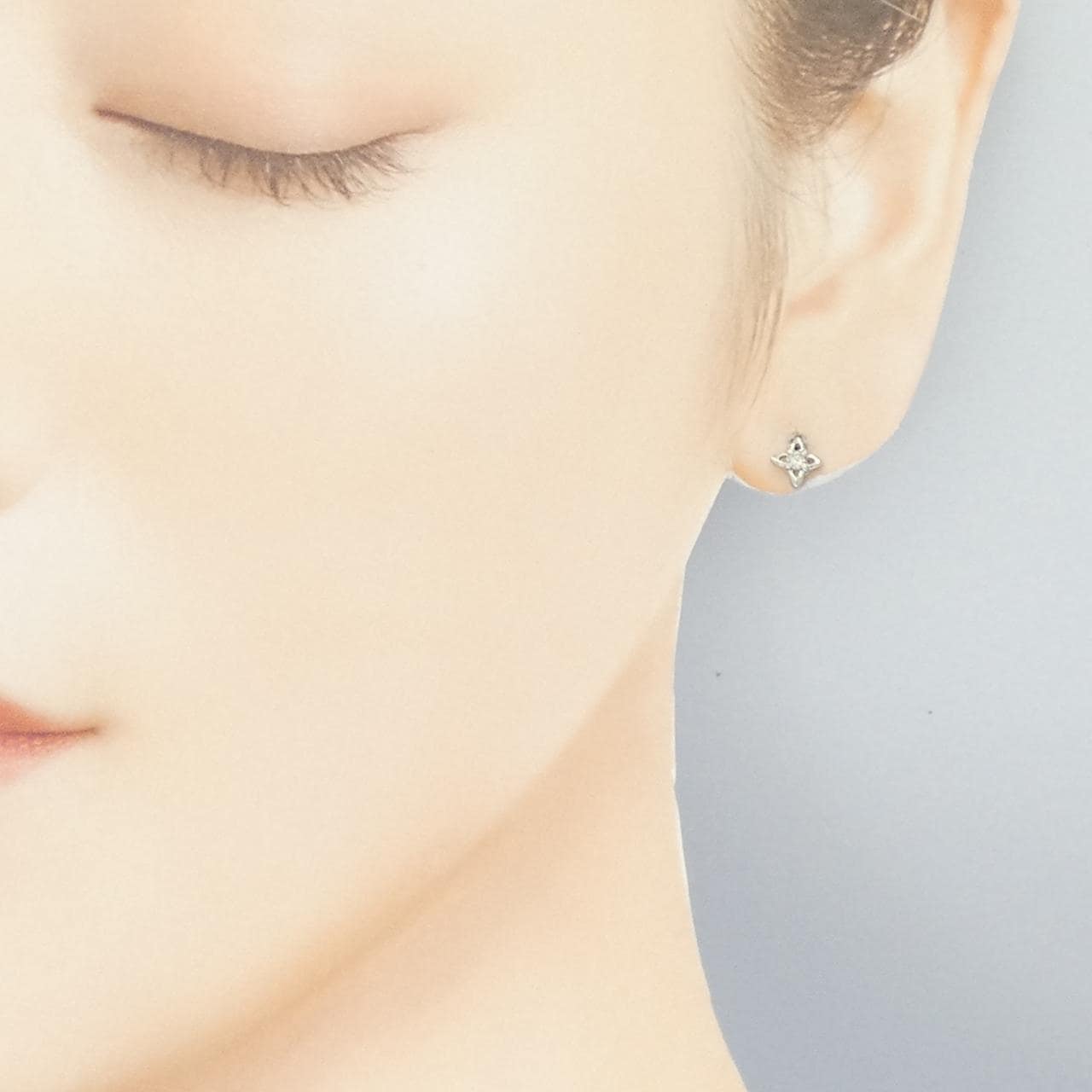 PT900 フラワー ダイヤモンド ピアス