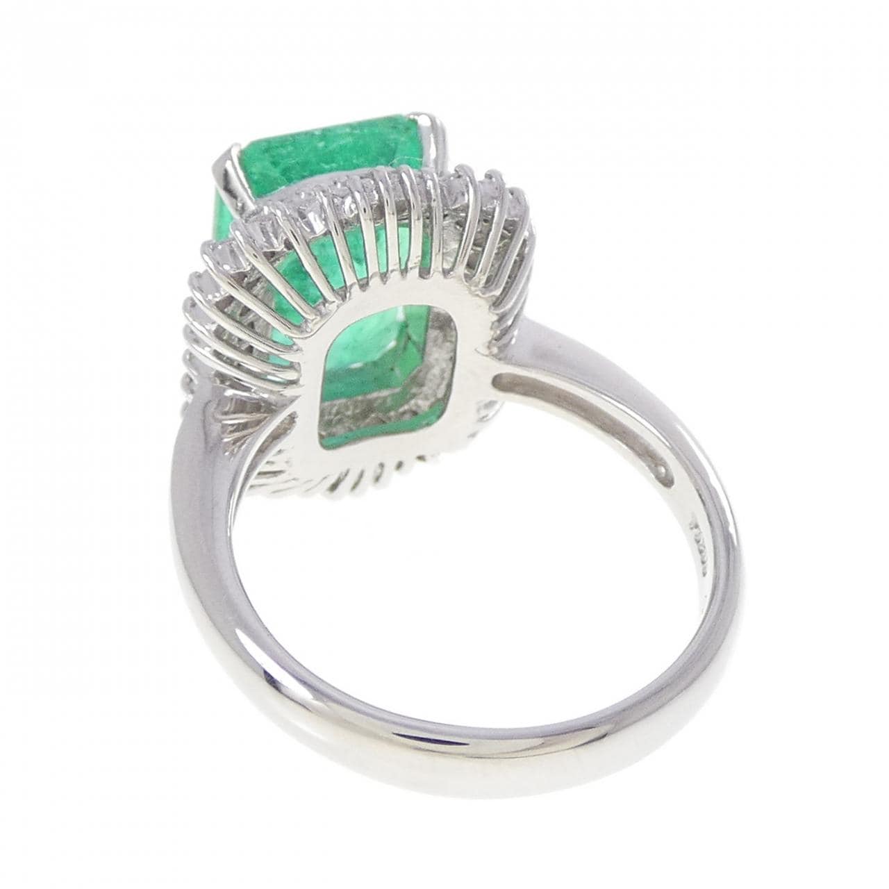PT900 エメラルド リング 4.27CT